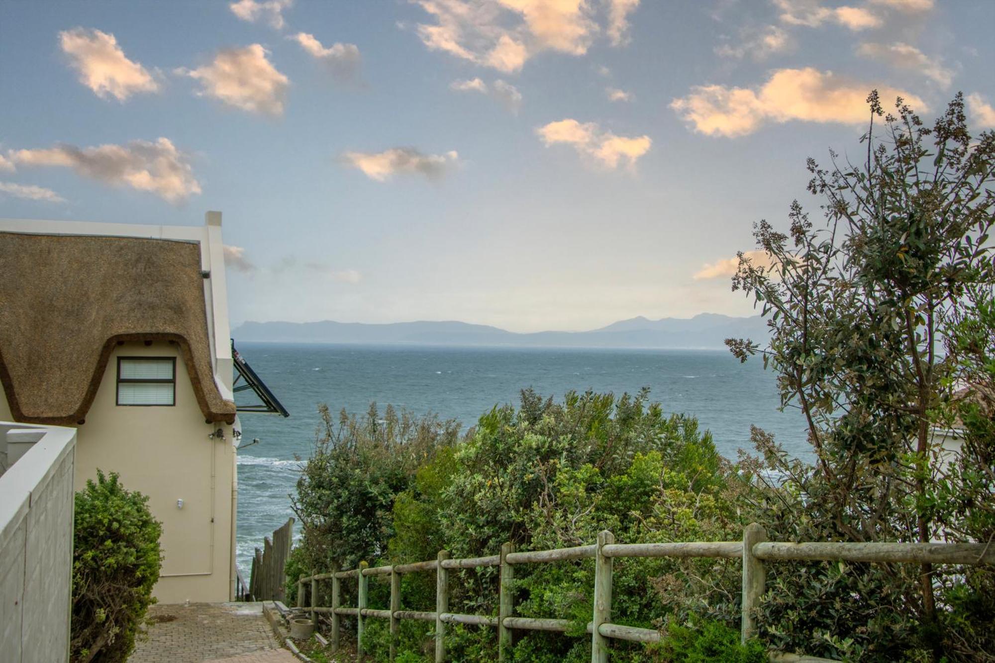 Whale Huys Luxury Oceanfront Eco Villa Gansbaai Luaran gambar